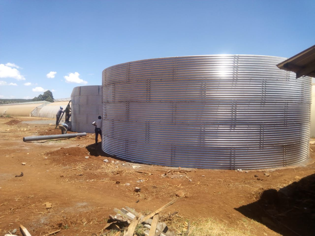 MAJI supplies 350 m3 of water storage to flower farm in Naivasha.